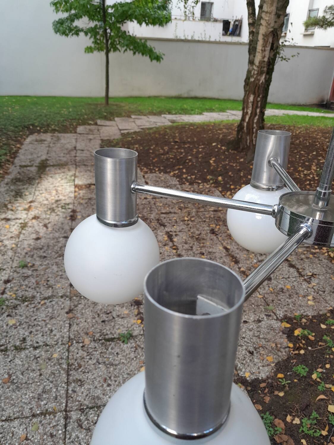 Lustre chrome