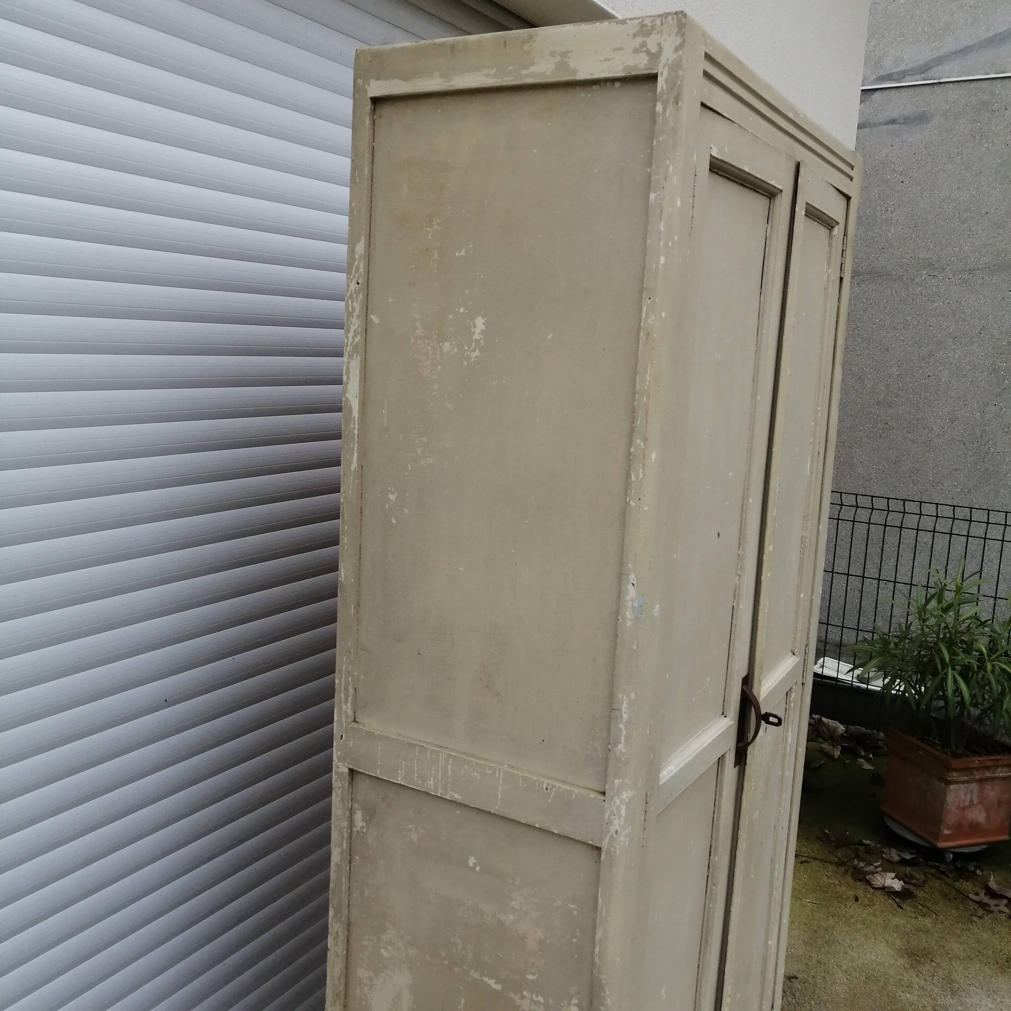 Parisian wardrobe 50s