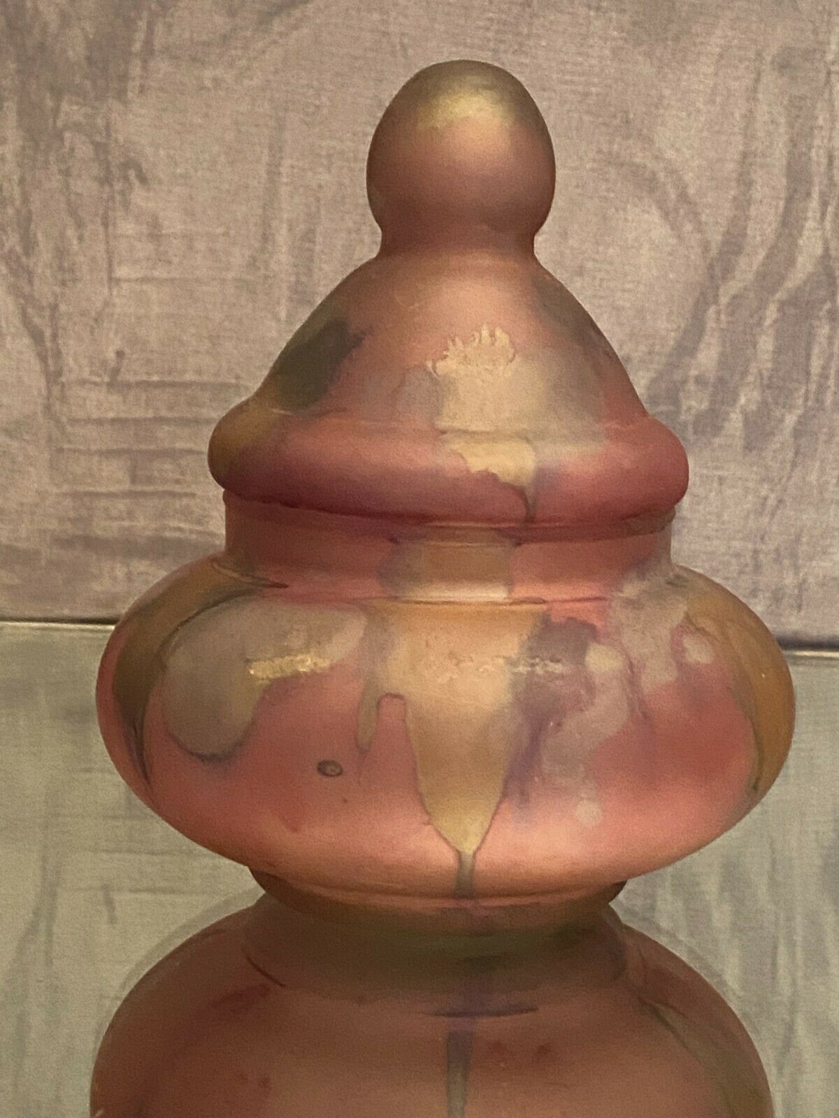 Covered candy jar made of glass paste