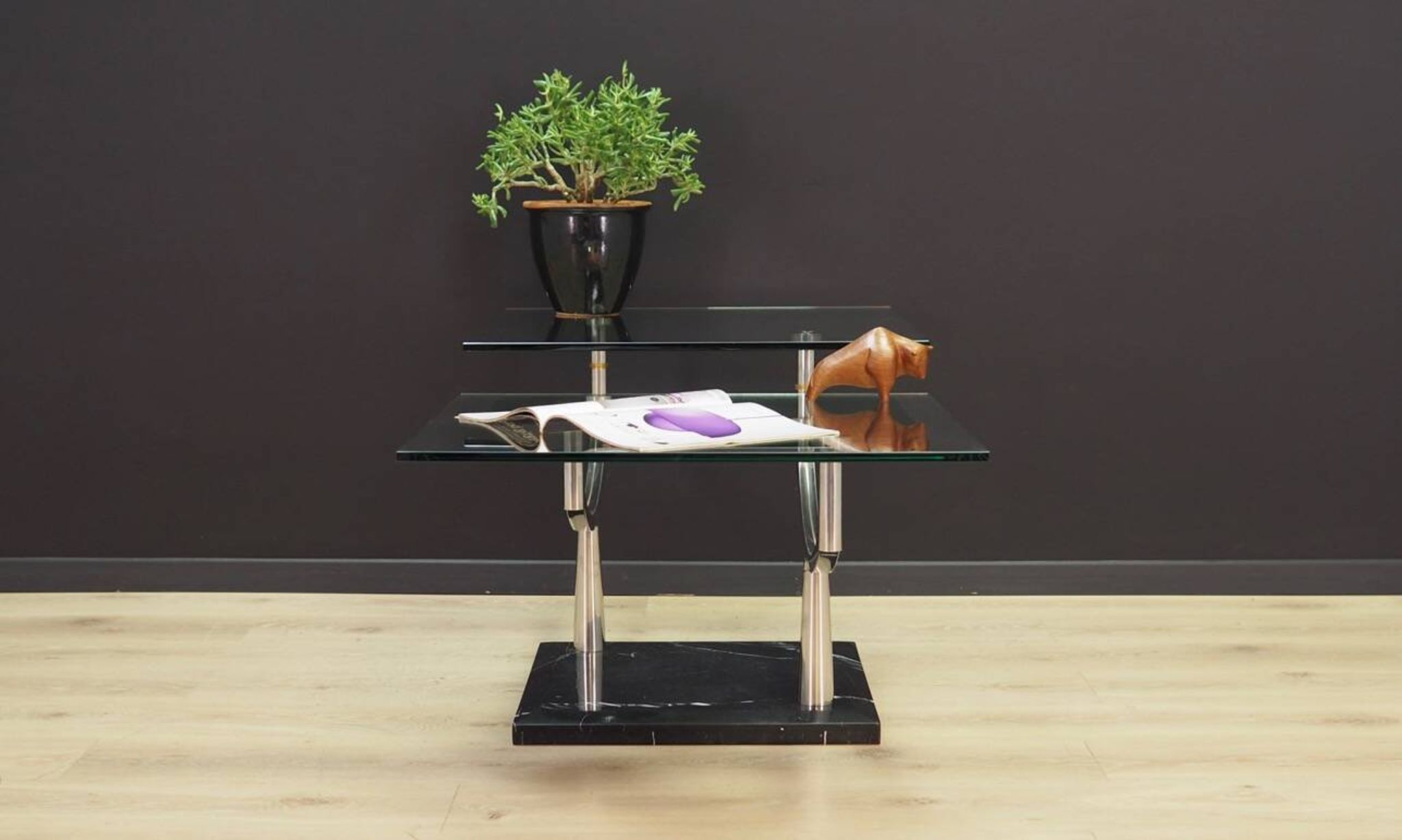Table basse en métal, design danois, années 1990, production : Danemark