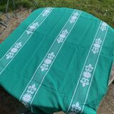 Artiga tablecloth and 6 napkins, Basque linen, green with white embroidery