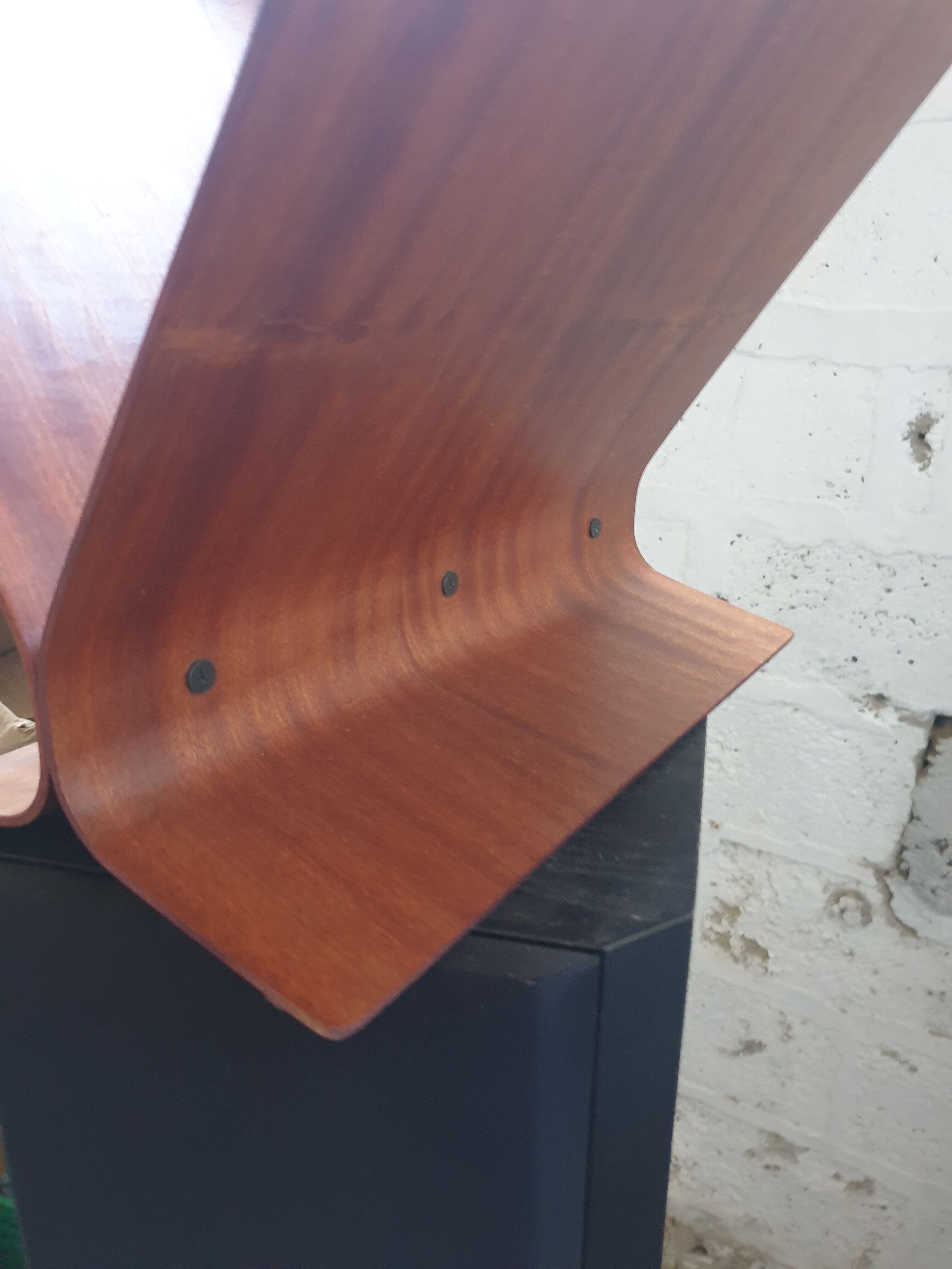Magazine rack of Paul Rowan for Umbra