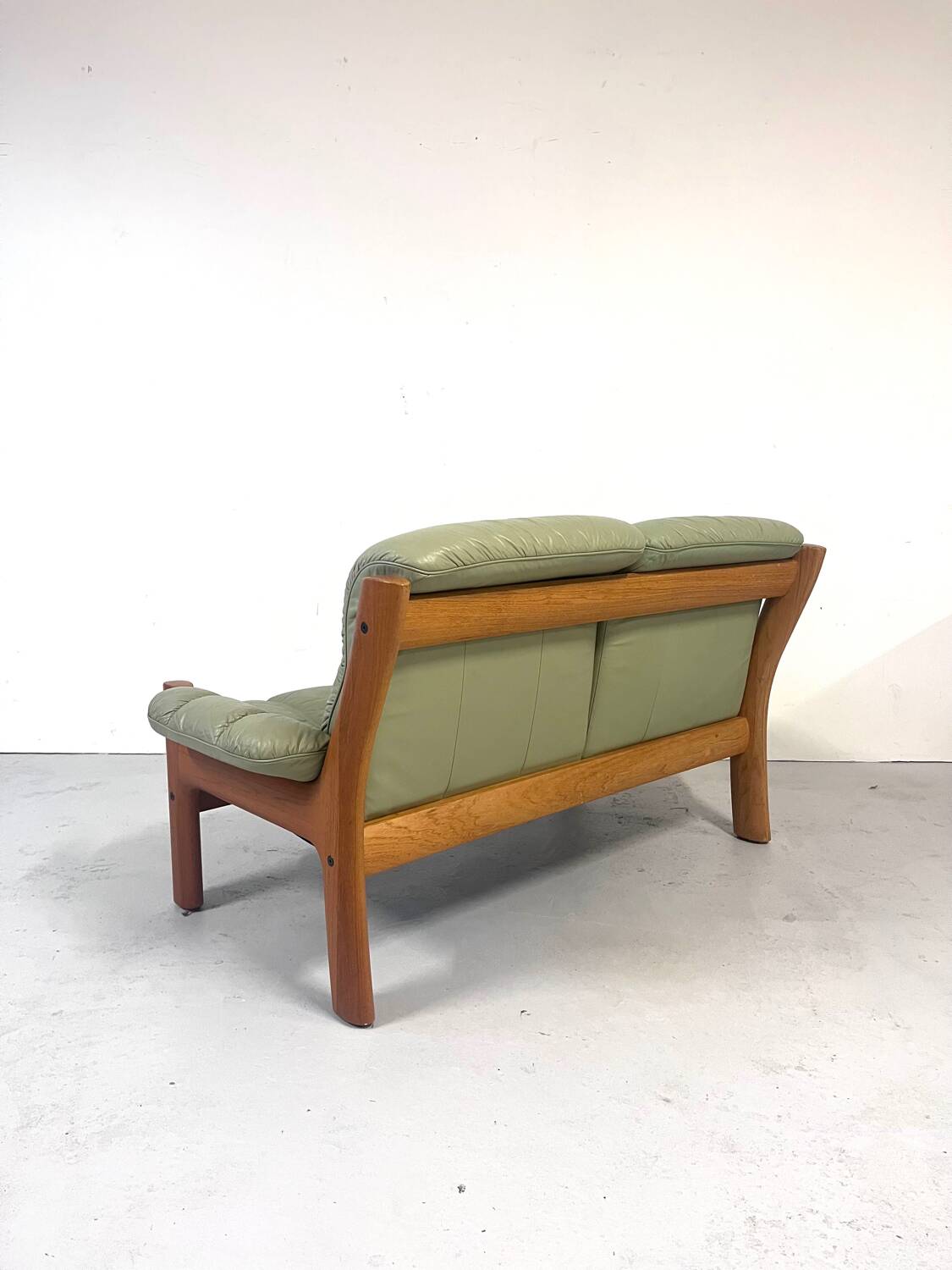 Canapé norvégien deux places des années 1980