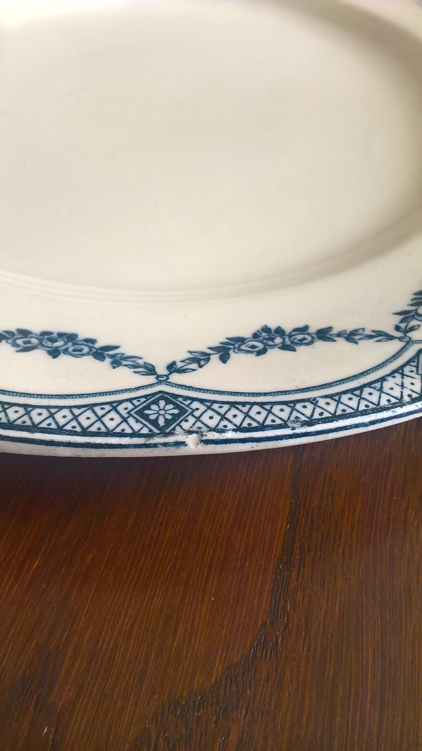 2 flat plates Salins "Little Trianon"