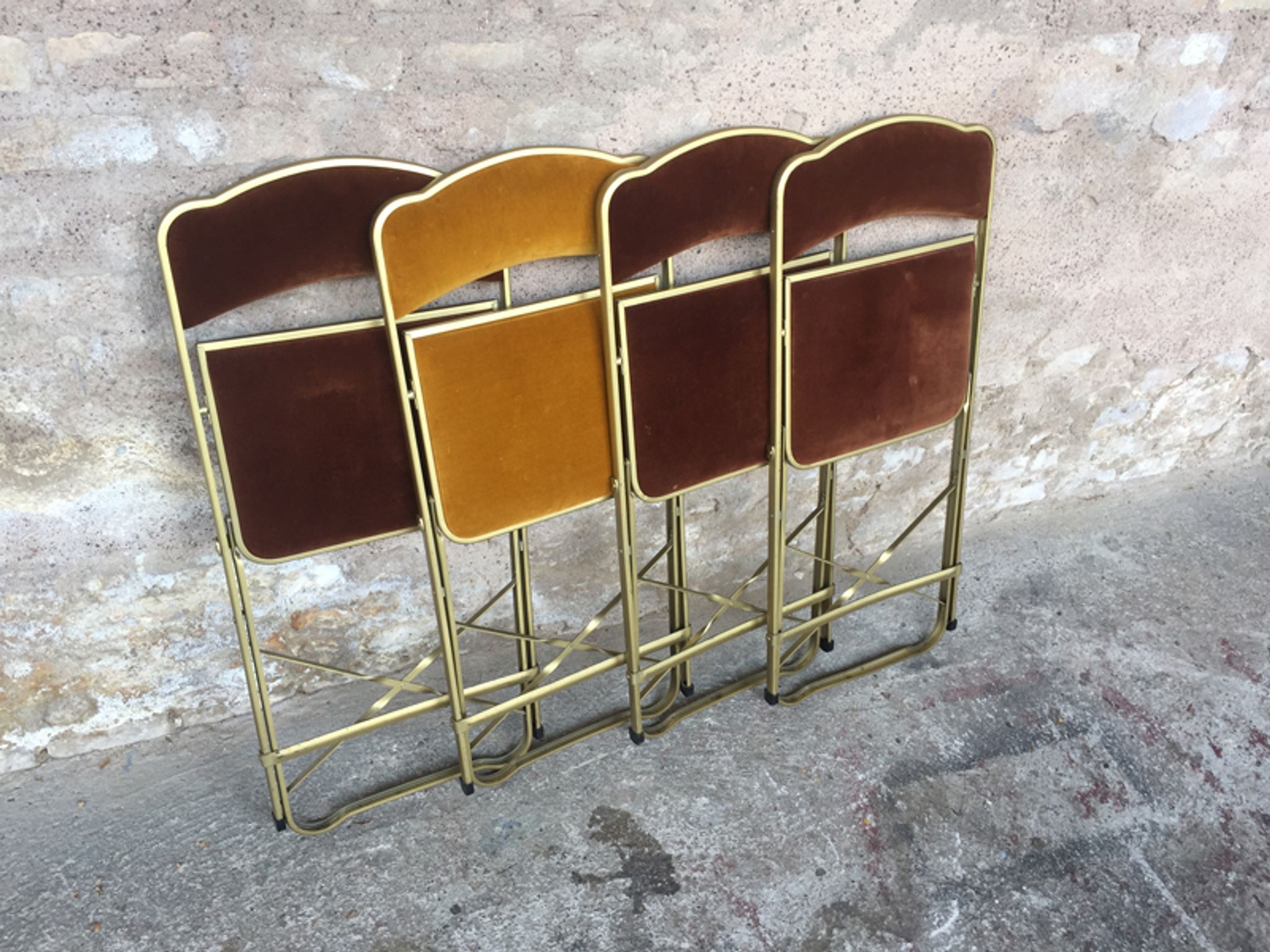 4 folding chairs in Velvet, cinema, gold metal, made in Belgium