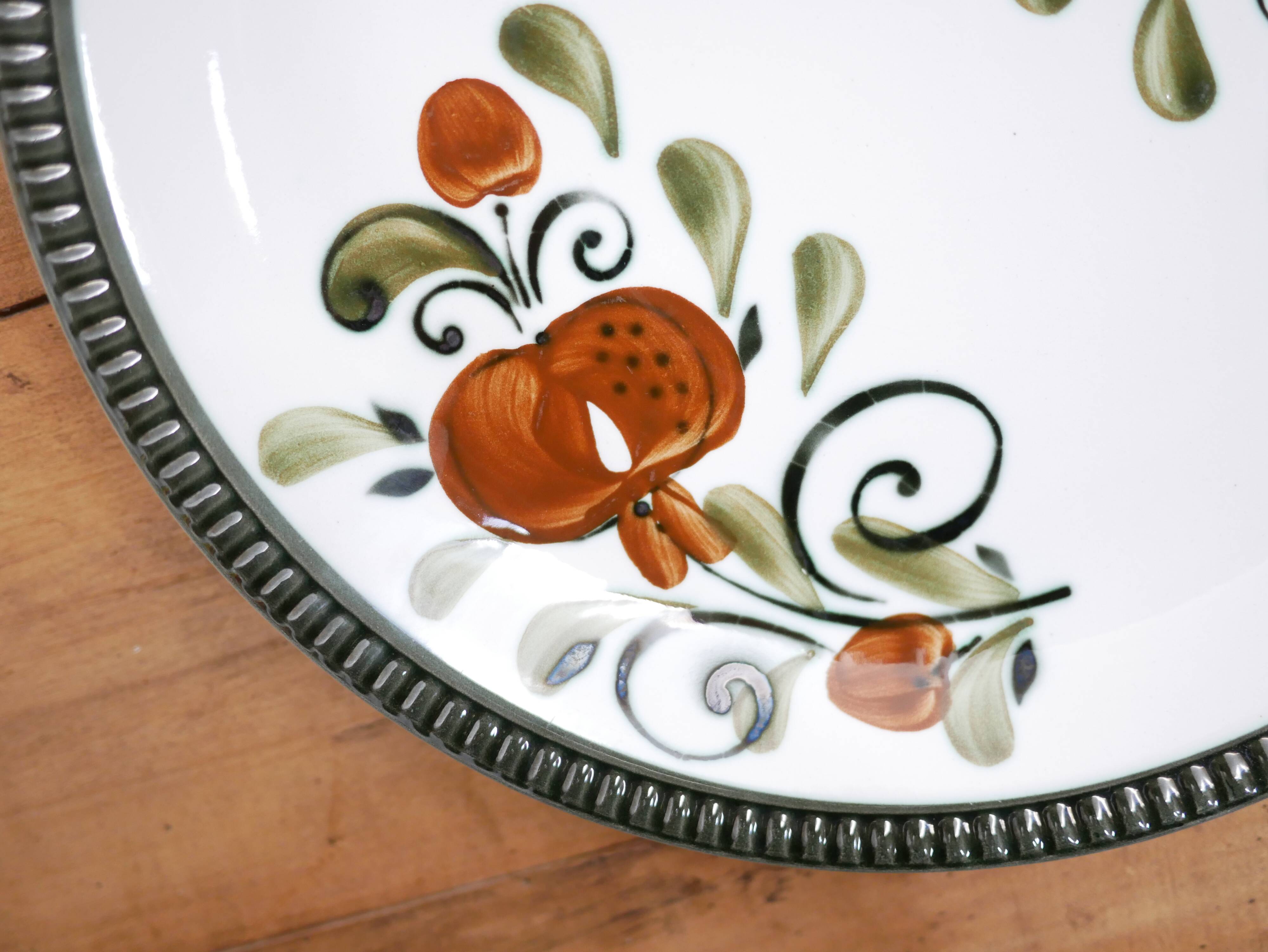 Vintage dish edited by Boch La Louvière