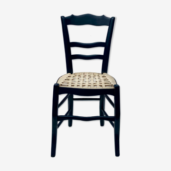 Chaise de bistro bleu