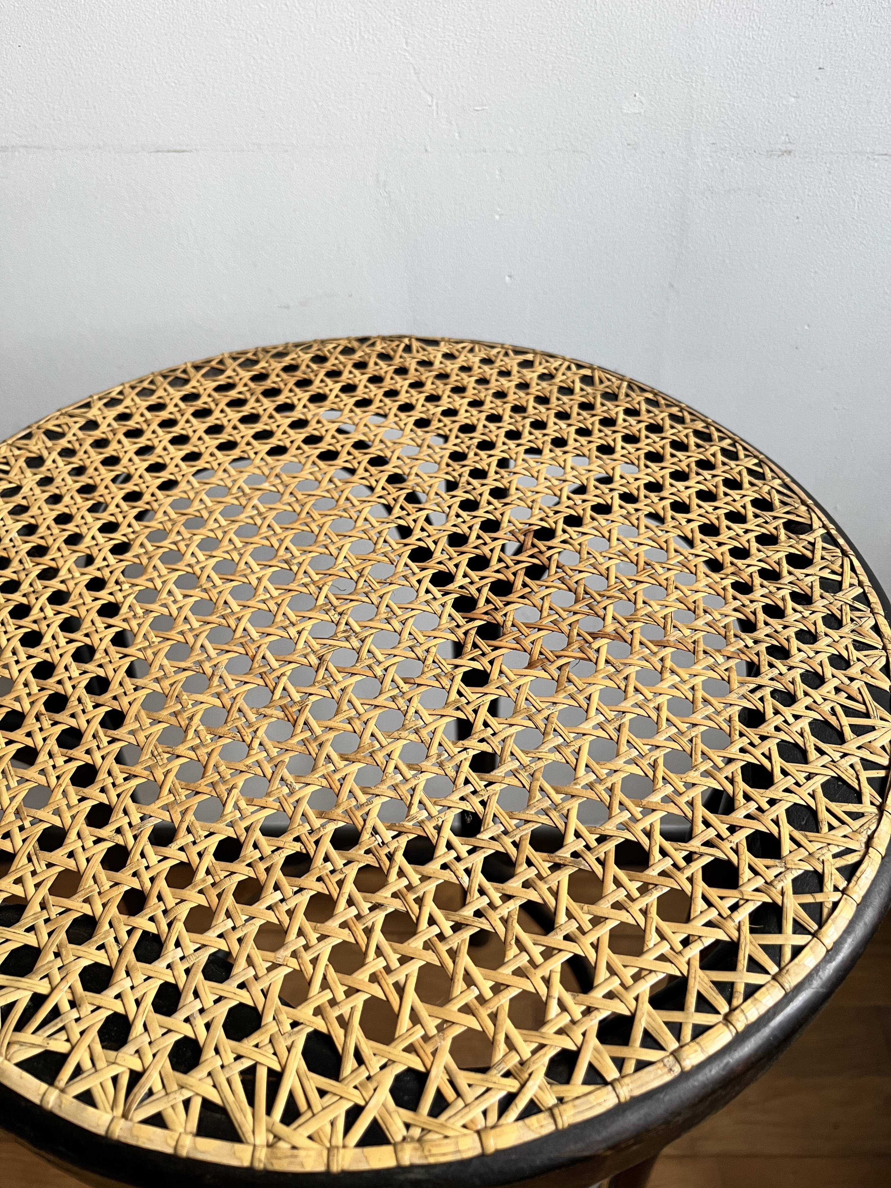 Tabouret haut cannage
