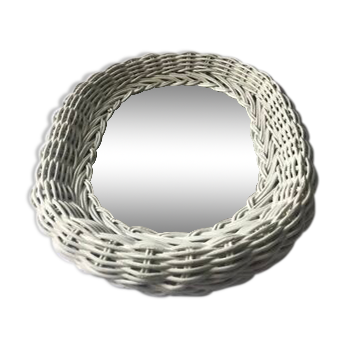 White wicker mirror