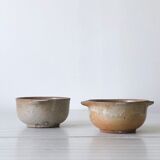 Set of 2 stoneware bowls
