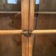 Vitrine en pin