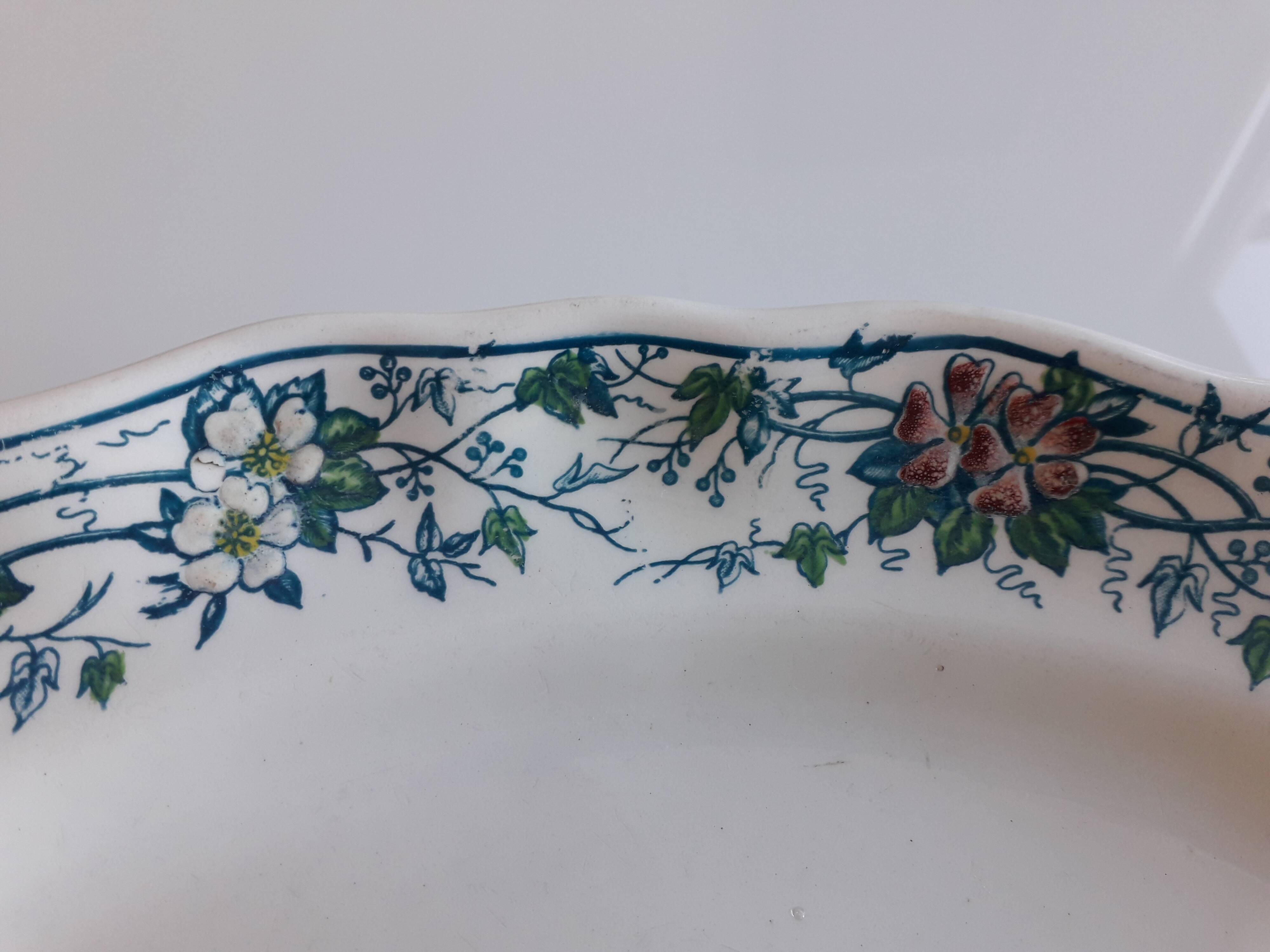 Lunéville earthenware dish - Signed Keller & Guérin - 19th century