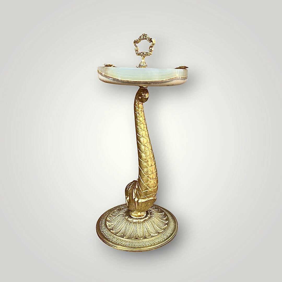 Antique fish ashtray on foot in gilded brass and onyx (4.464 kg)