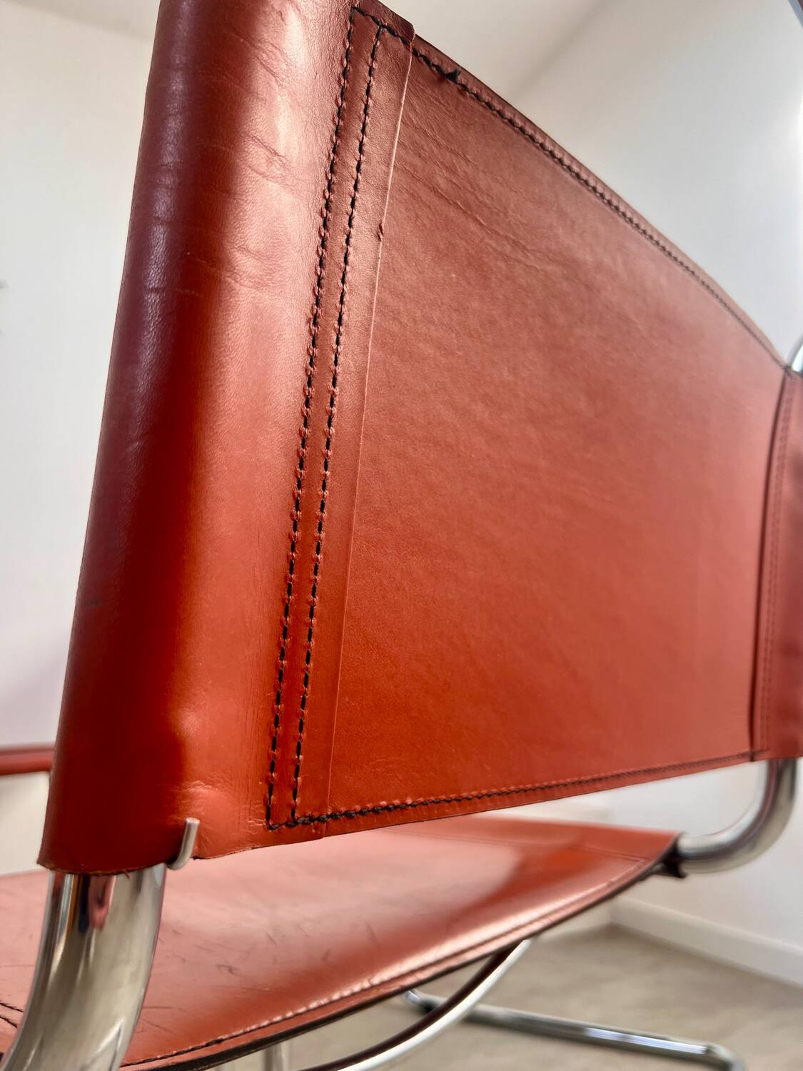 Lot 6 tubular chairs S33 design Mart Stam vintage cognac leather from the 70s