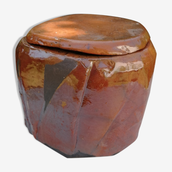 Ceramic pot