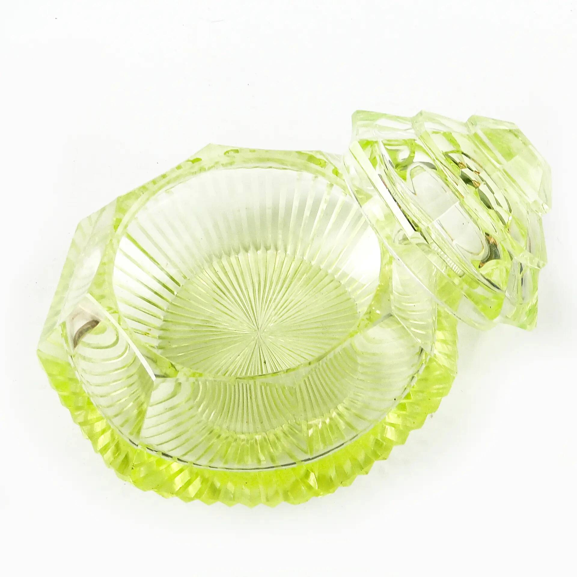 Art Deco bonbonniere, uranium crystal, Poland, 1930s
