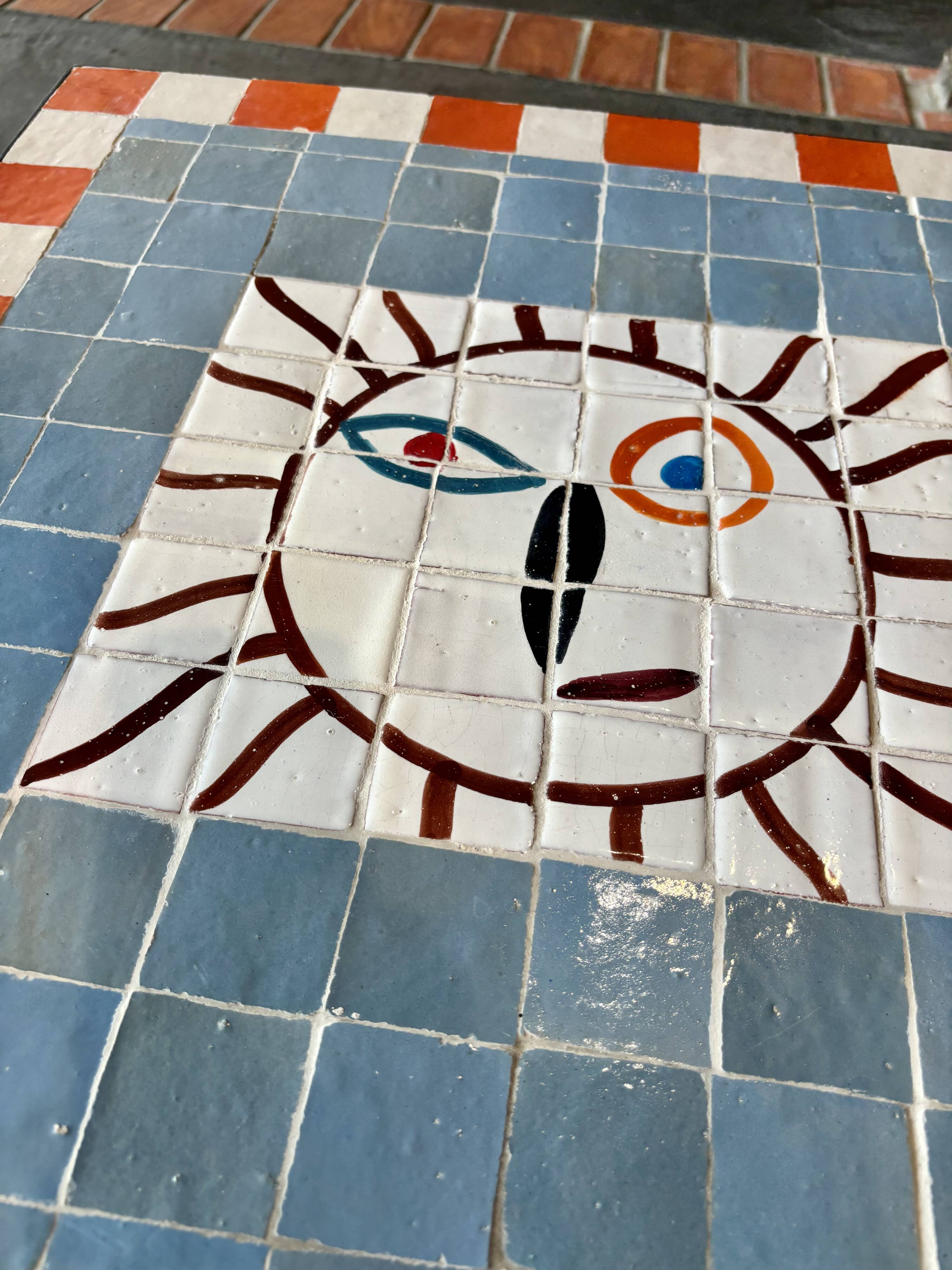Handcrafted Moroccan coffee table in zellige – Hand-painted tiles