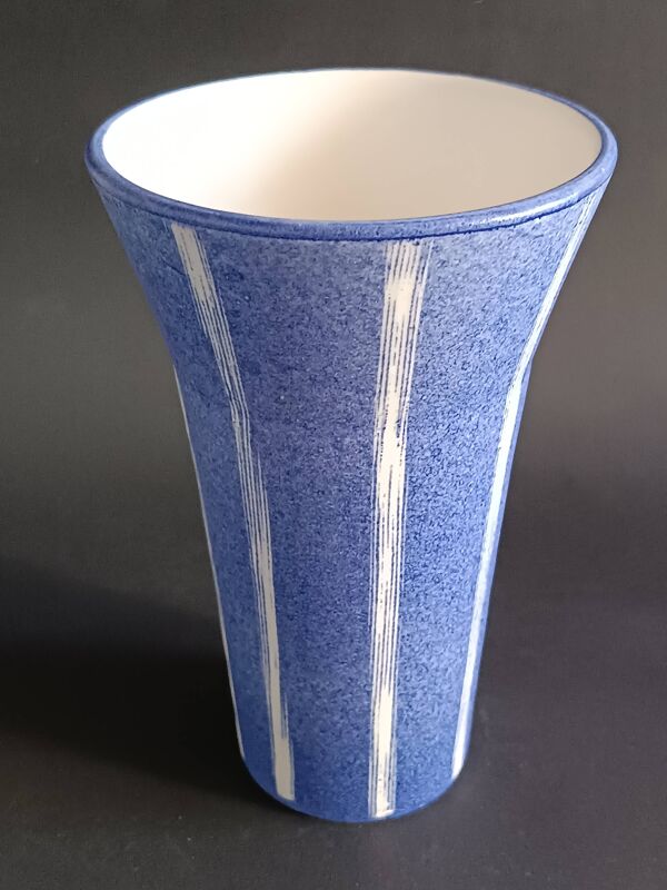 Vase cornet en céramique signé Moinet Vallauris 1960