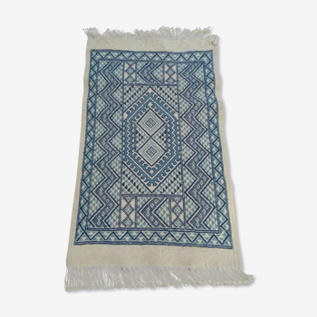 Blue and white Berber carpet wool 120 x 68 cm