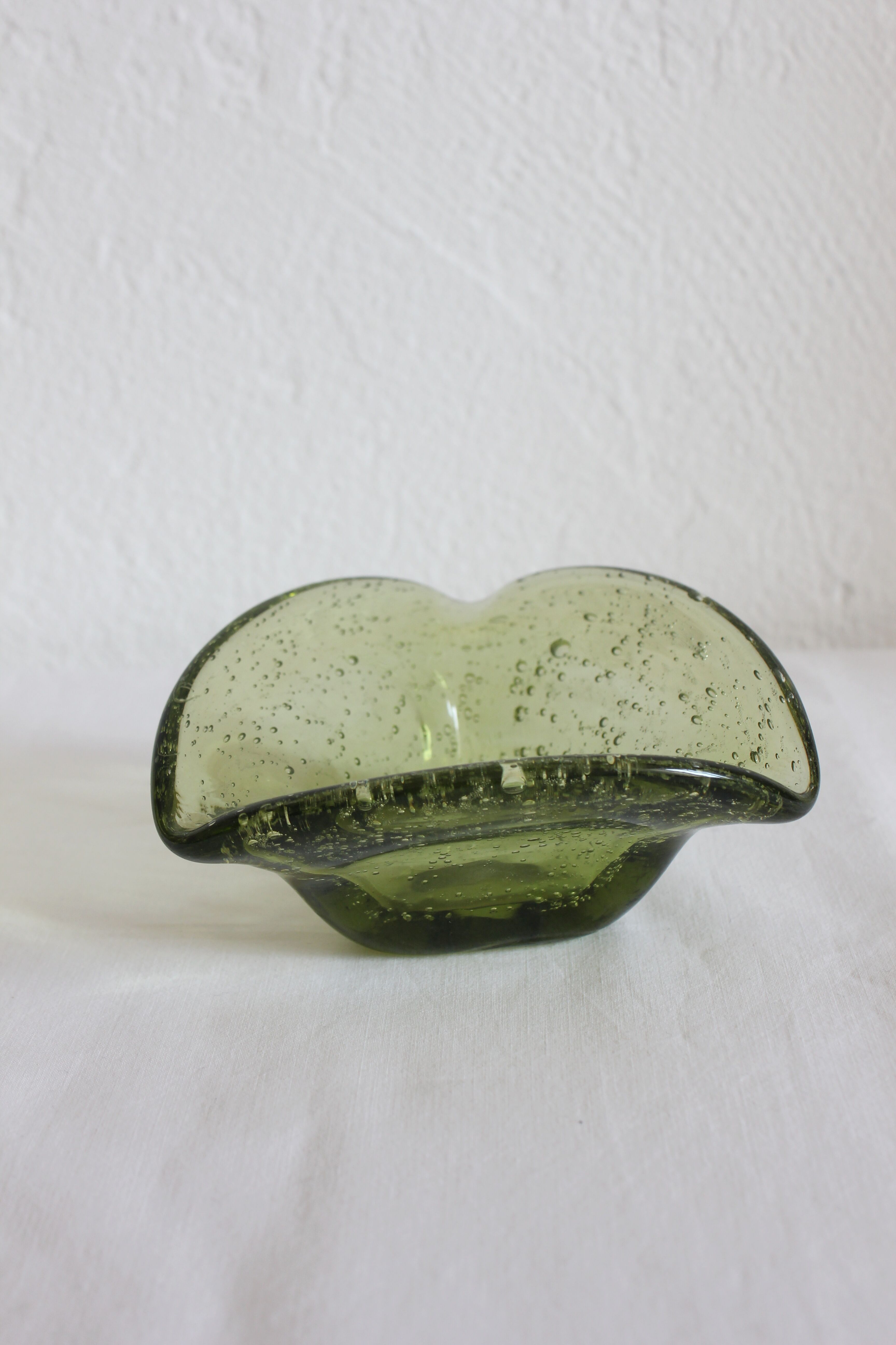 Vintage bubble glass ashtray