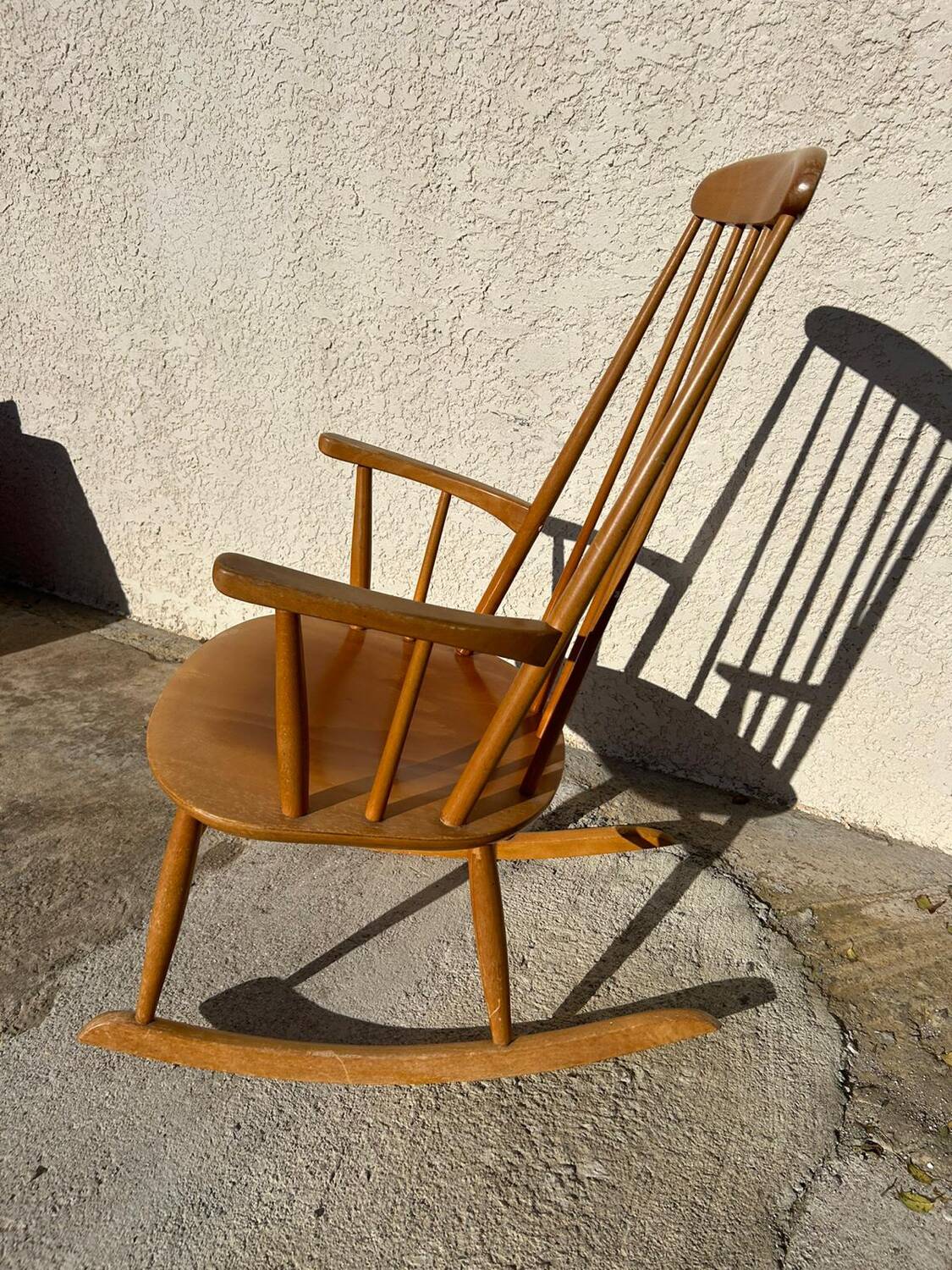 Chaise à bascule vintage