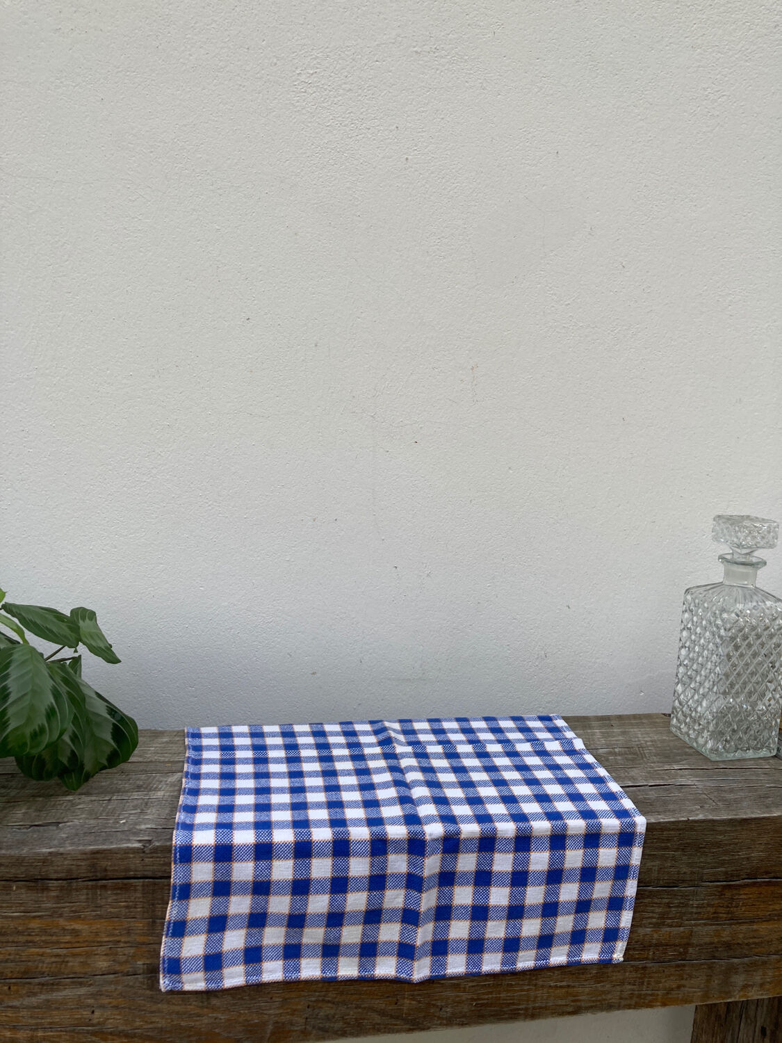 9 vintage checkered towels