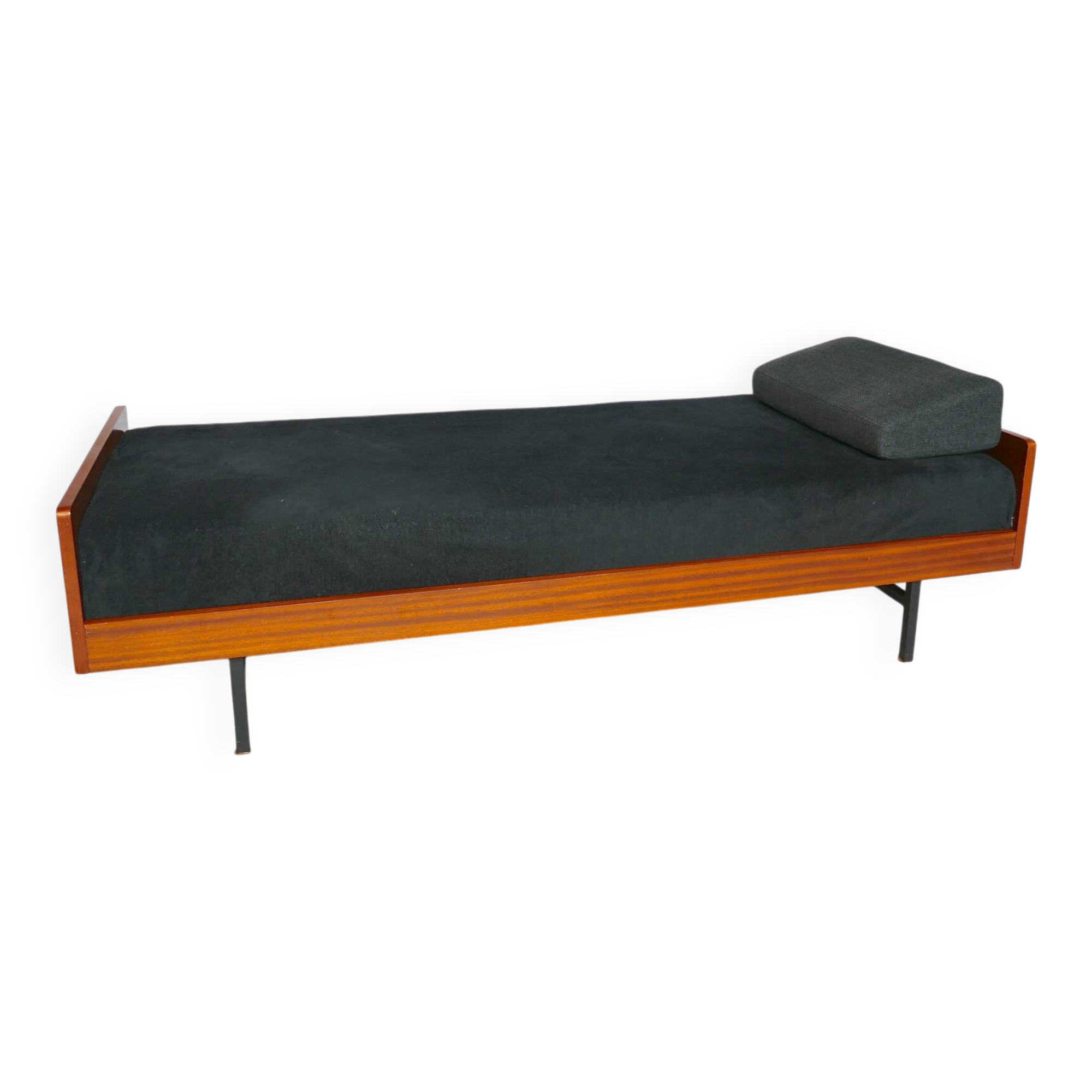 Daybed A.R.P. Pierre Guariche 1955
