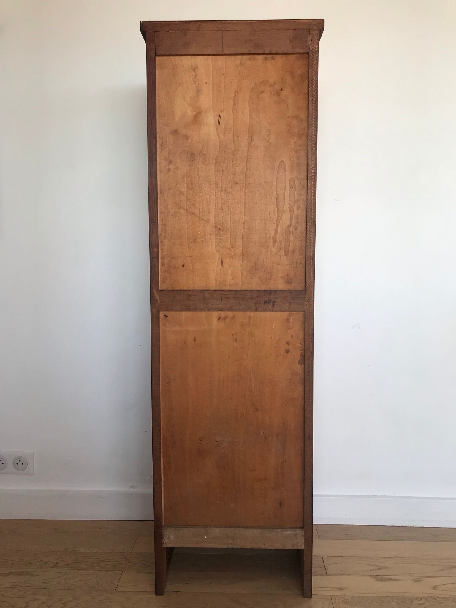 Vintage curtain binder in solid brown oak year 50