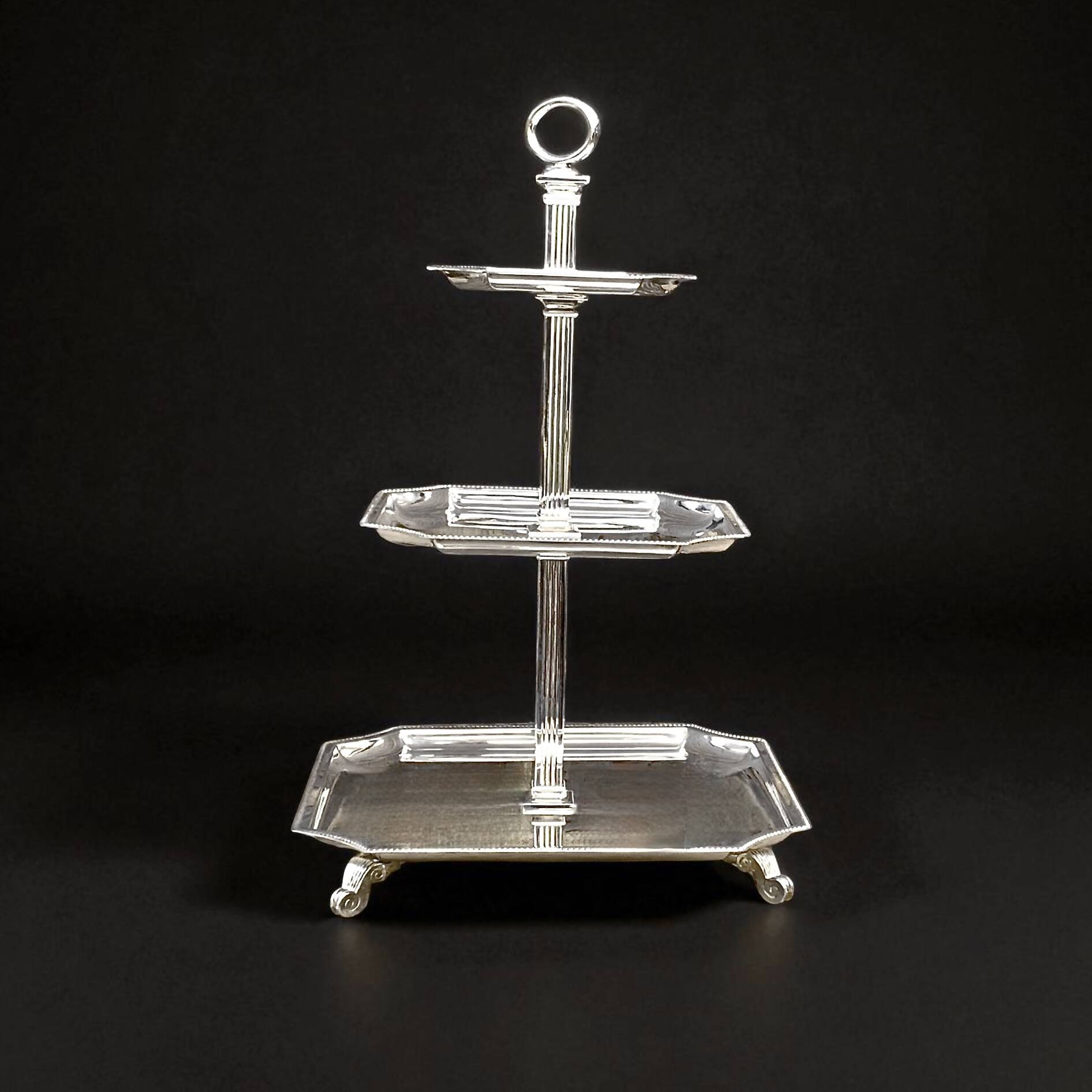 Serviteur muet à trois étages en métal argenté – élégance des années 1950