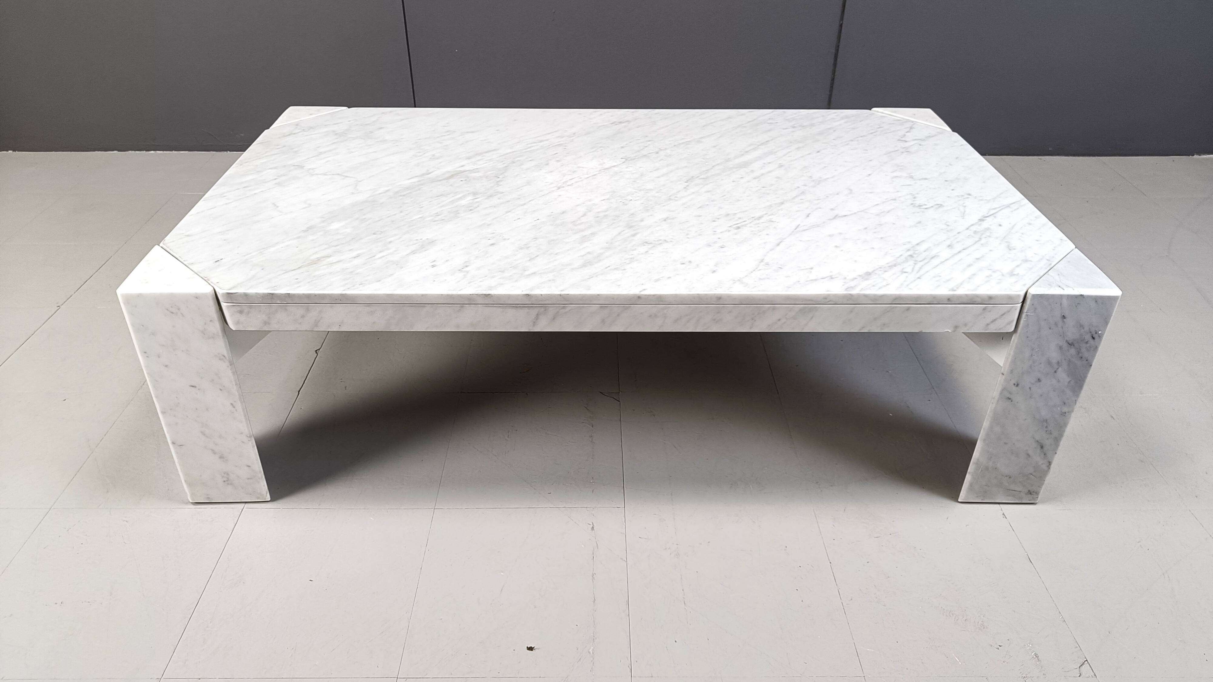 Vintage italian marble coffee table, 1970s