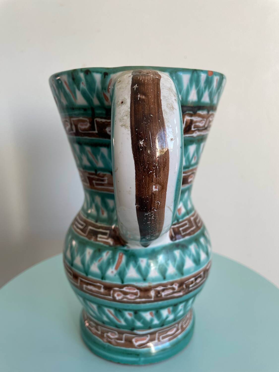 Ceramic pitcher signed Robert Picault – Scarified decoration – Vintage