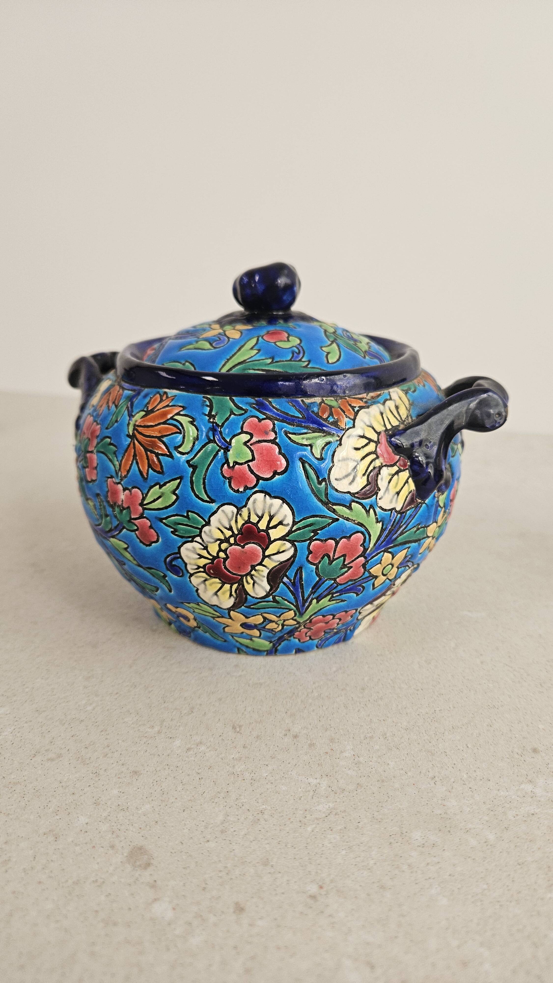 Complete tea/coffee service in Longwy enamel.