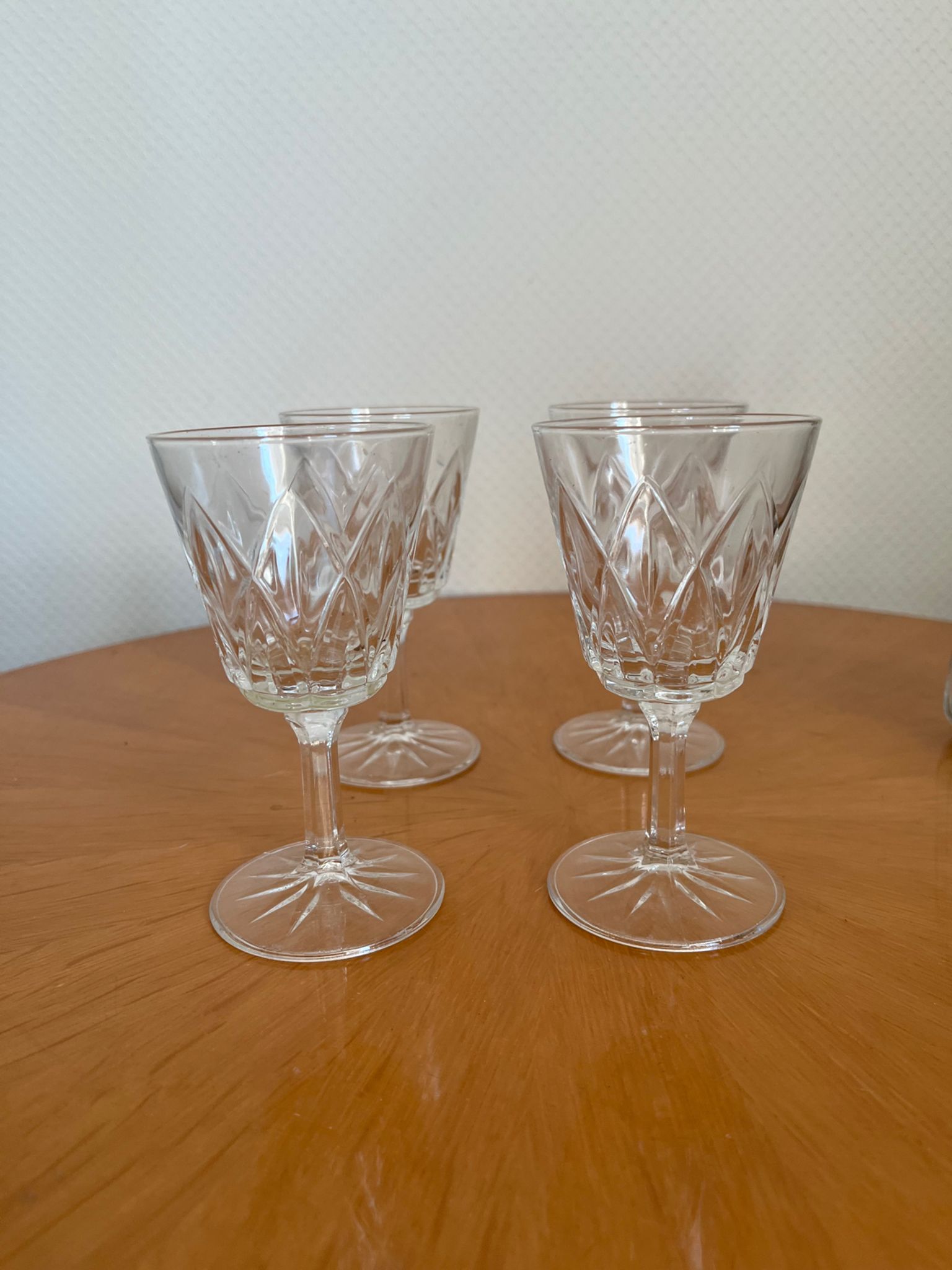 Ensemble de 4 verres en cristal de Reims 1950
