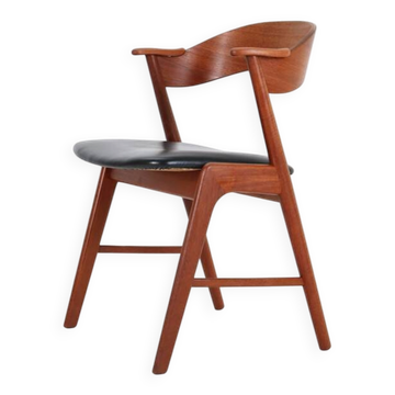 Korup Stolefabrik “KS 21” teak armchair / Skai / mid-century Danish modern design / 1960s