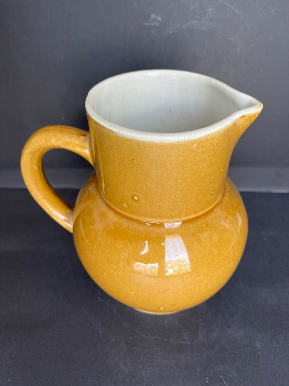 1L stoneware pitcher