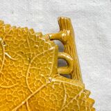 Plat vintage en faïence ocre Aegitna Vallauris 1950-1960