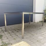 In-out dining table