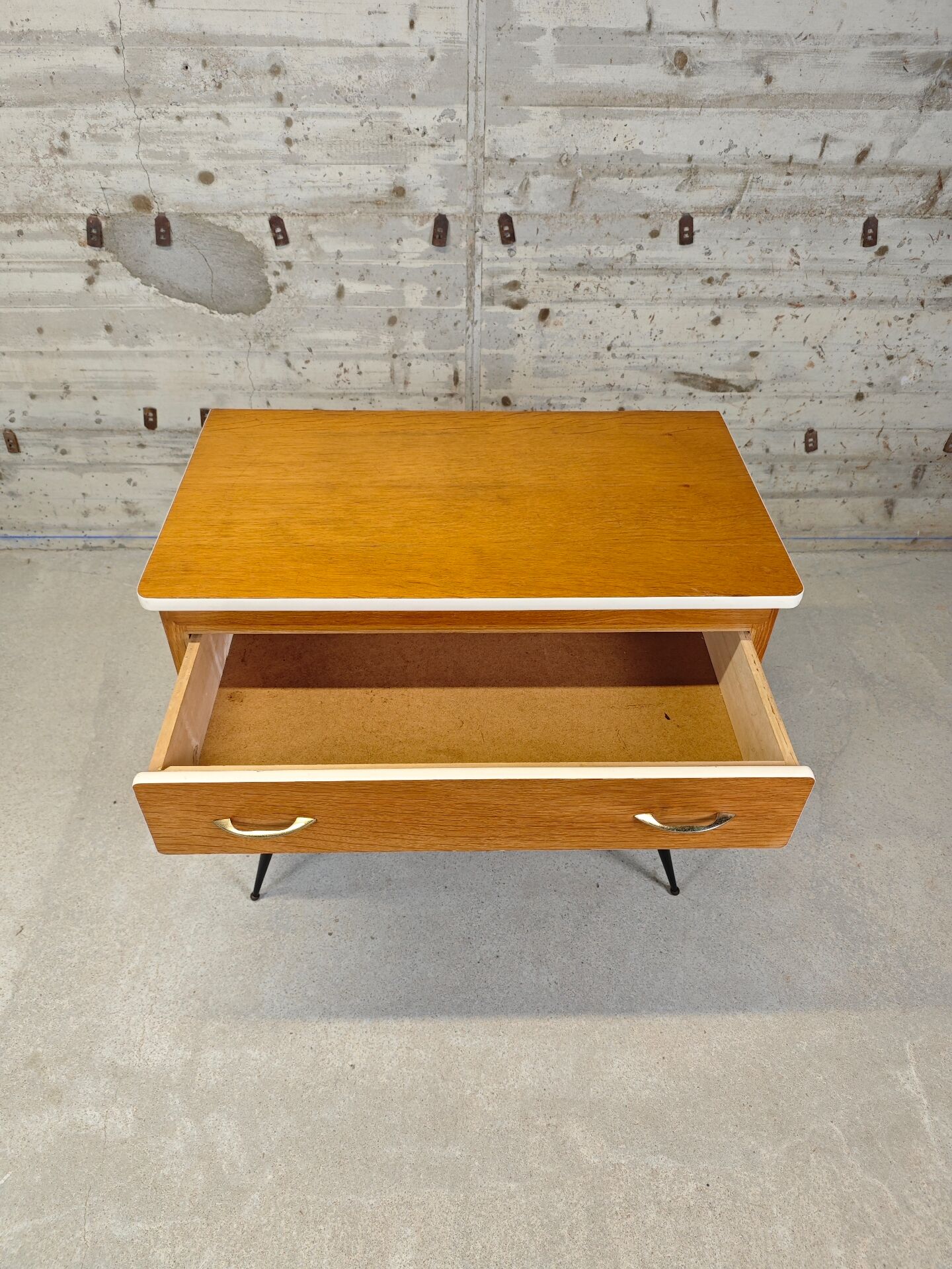Vintage chest of drawers / desk