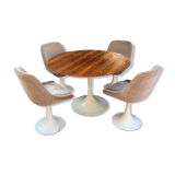 Table 70 and 4 tulip chair