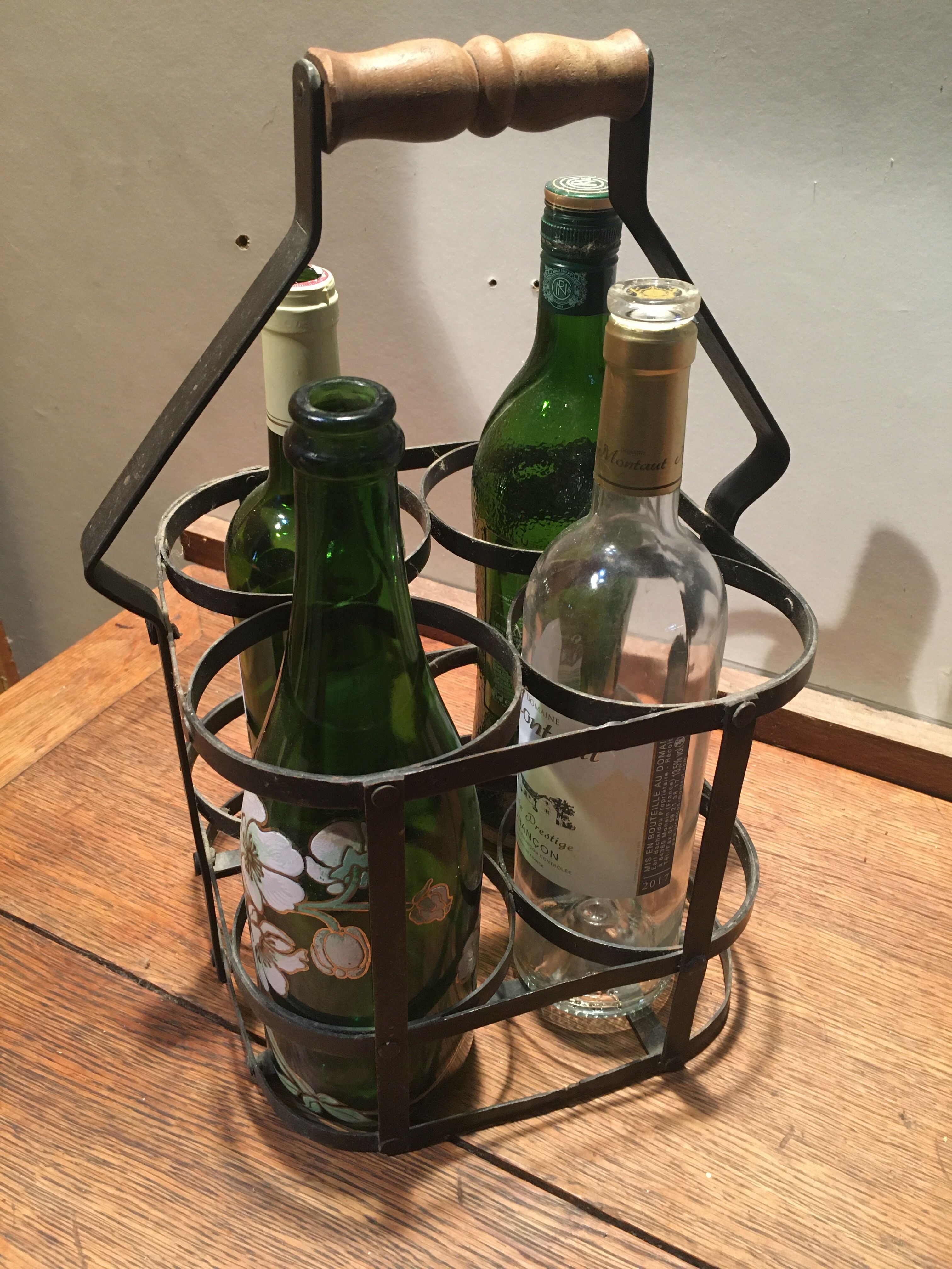 Metal bottle basket and wooden handle