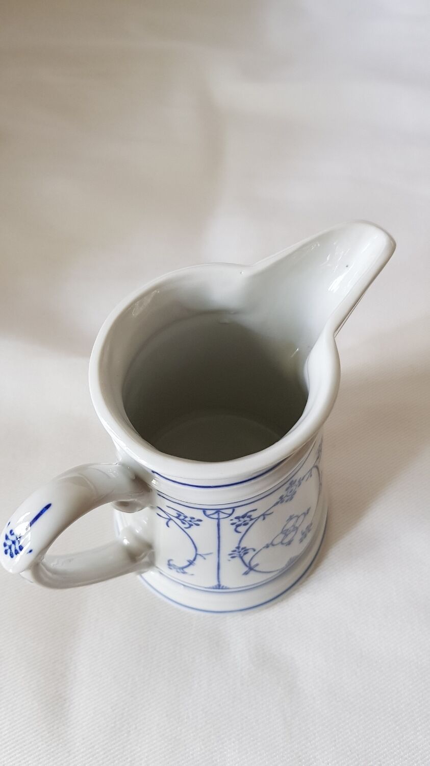 Pichet à lait en porcelaine Rieber en motif de Saxe bleu-blanc