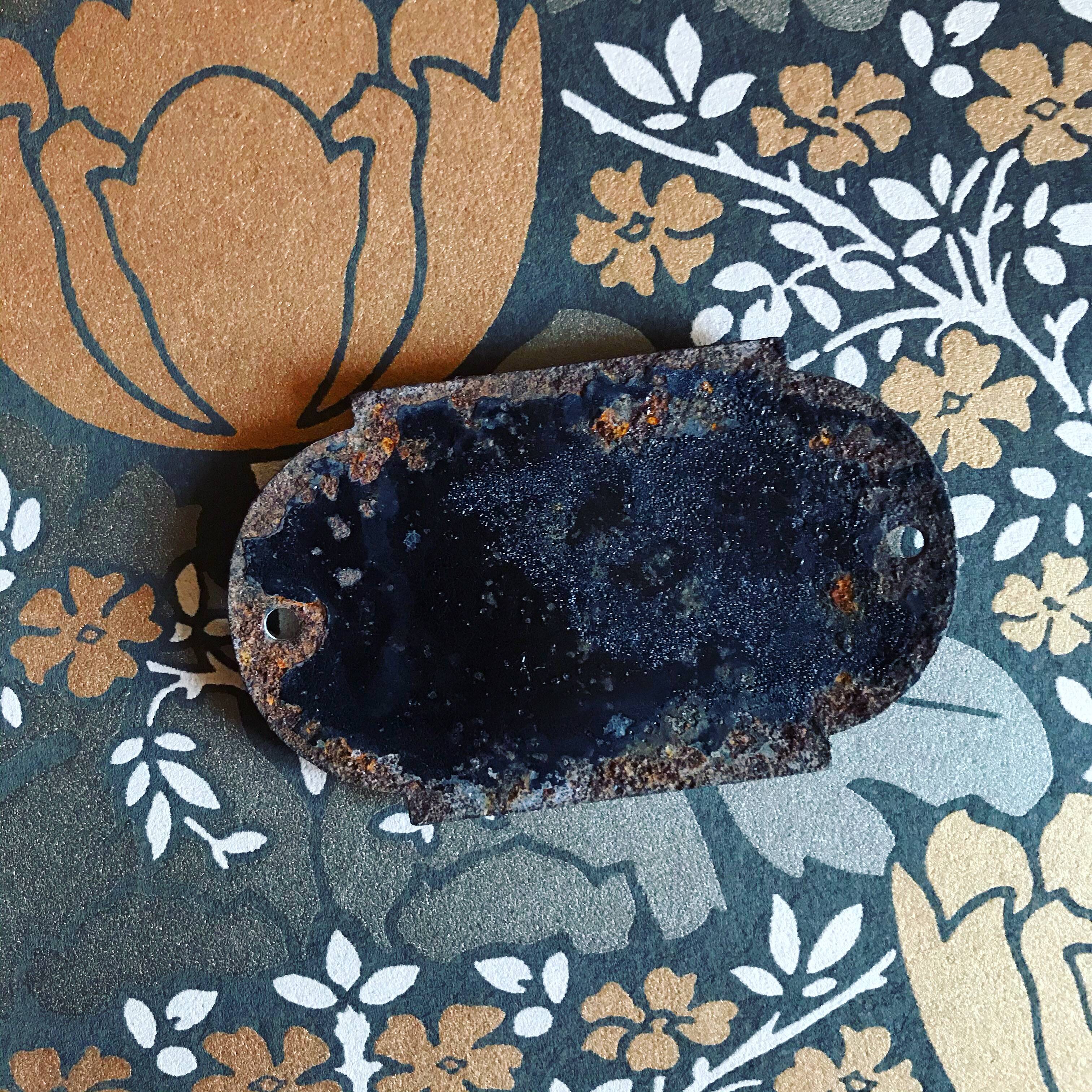 Enamel plate "water-closets of right appartements". parisian building plate. around 1910s