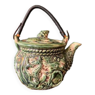 Small vintage teapot in Majolica, crabs and shells, 1950