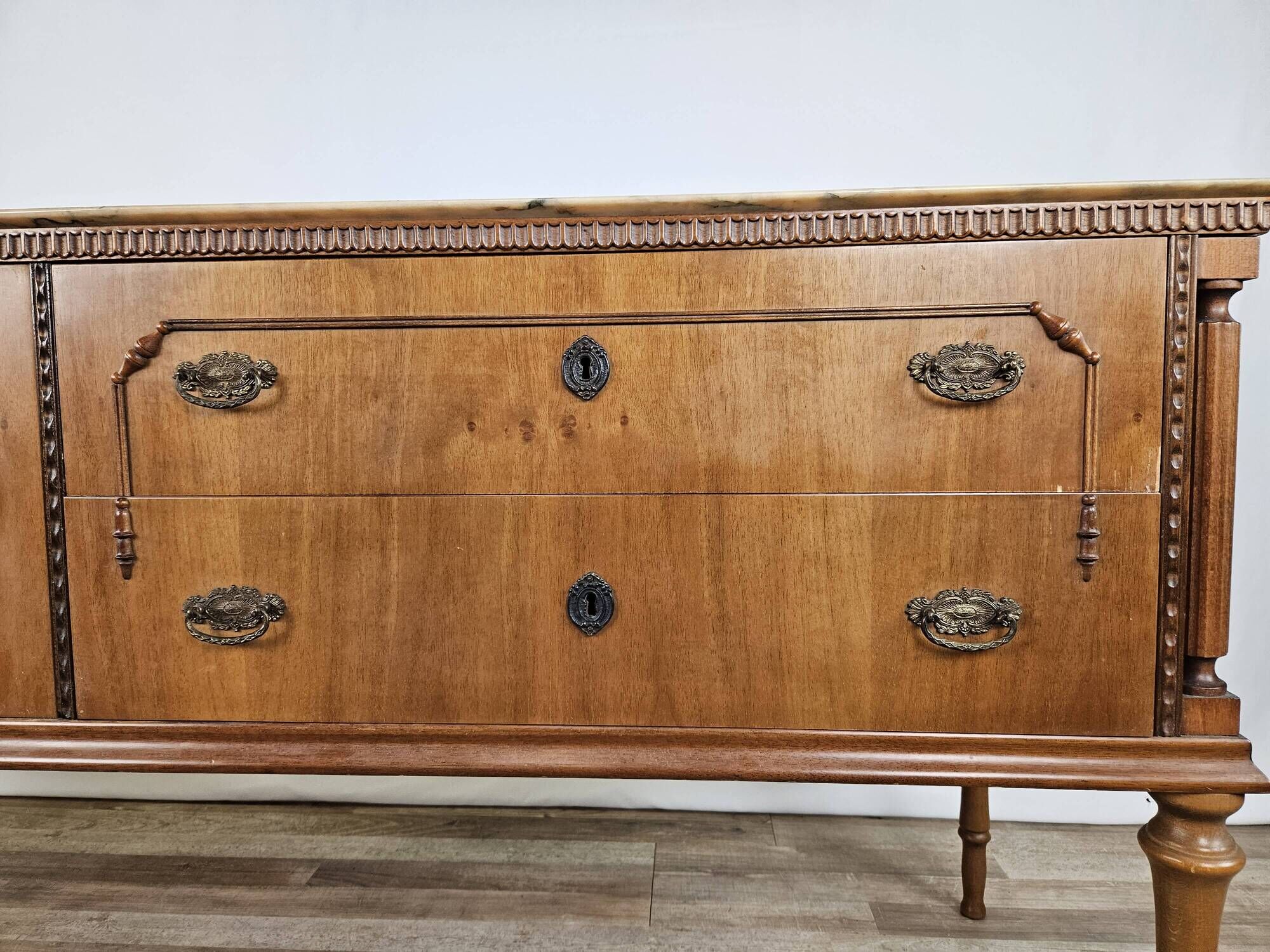 1980s chest of drawers with marble top and four drawers