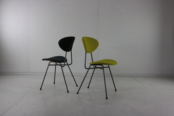 Ensemble de deux chaises de salle à manger conçues en 1955 par Rob Parry et Emile Truijen