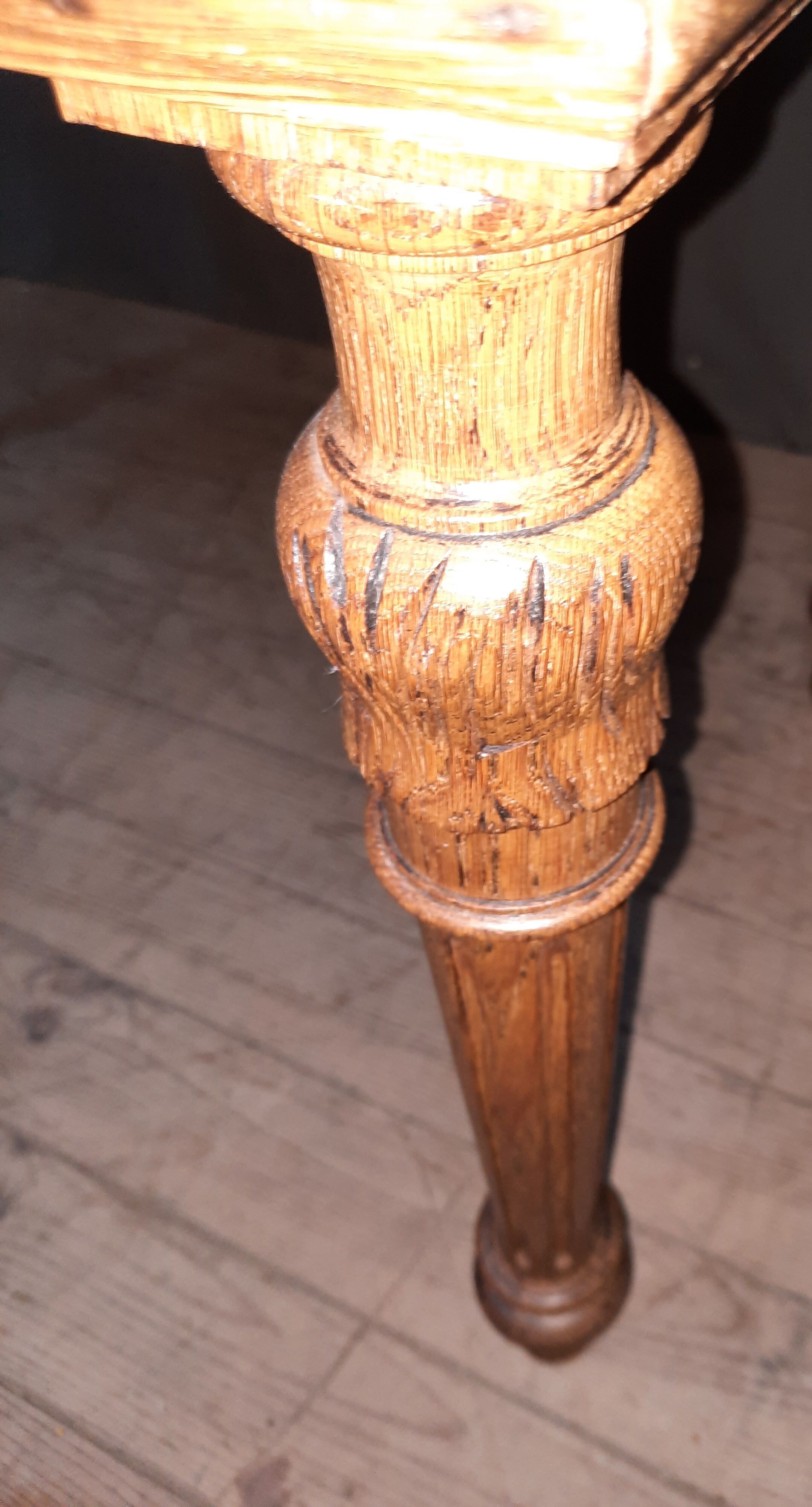 Table bureau 1900
