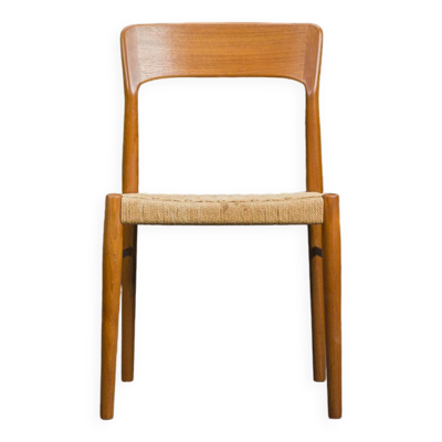 Chaise de salle à manger danoise en teck et osier par Henning Kjaernulf pour Koruo Stolefabrik, années 1960