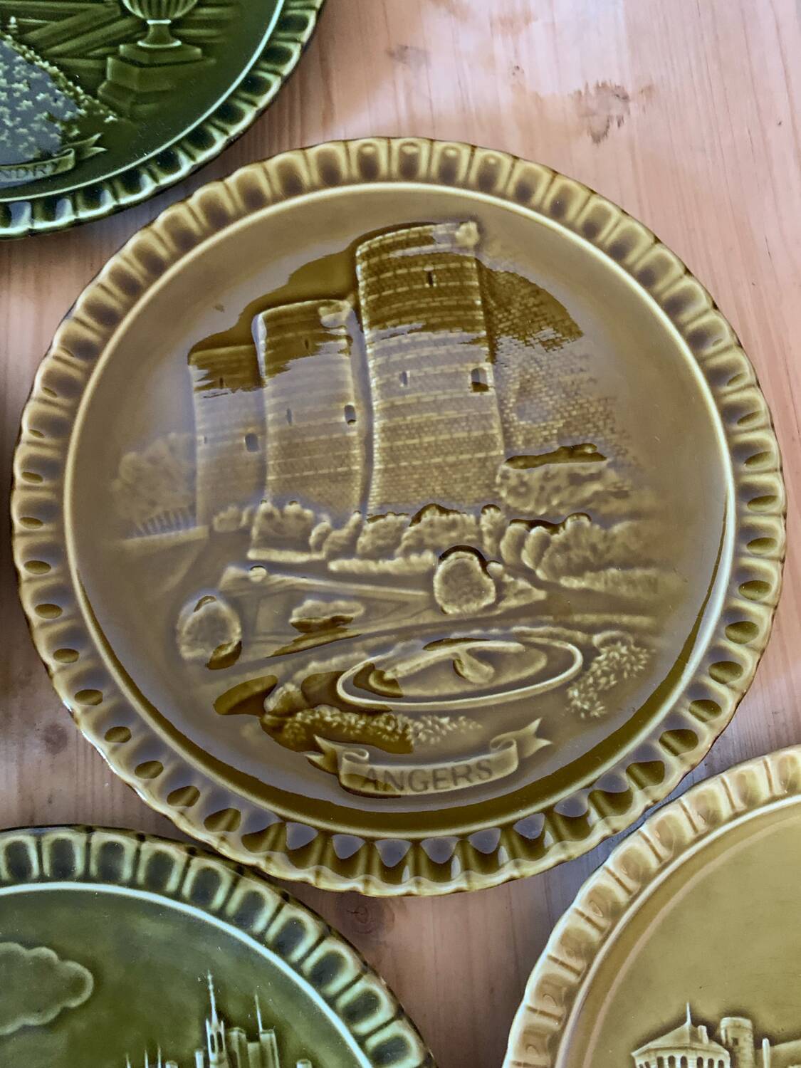 Gien earthenware Loire castle plates