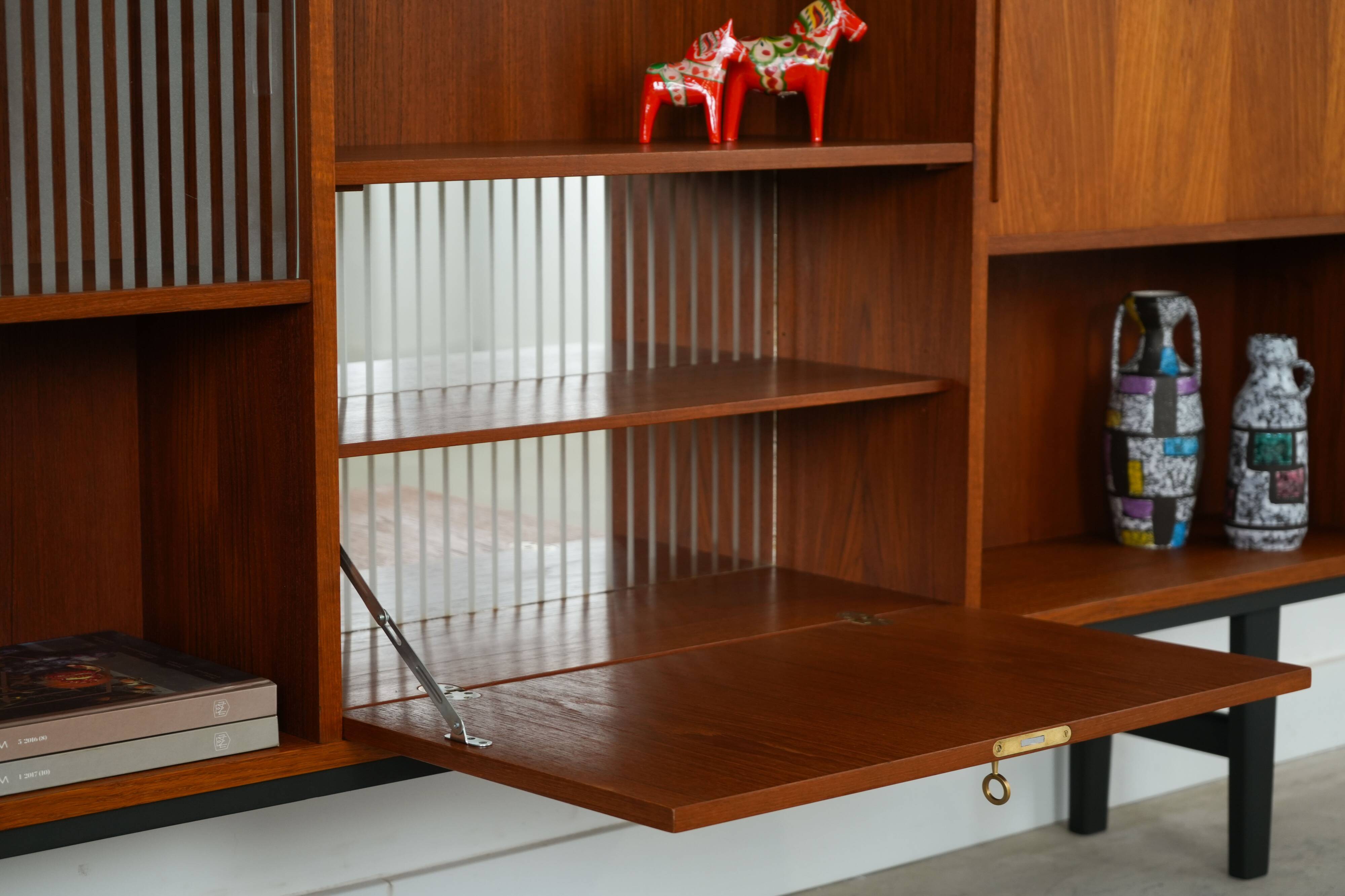 Teak bookcase, Danish design, 1970s, production: Denmark