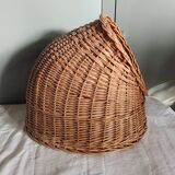 Vintage -Small rattan cat basket